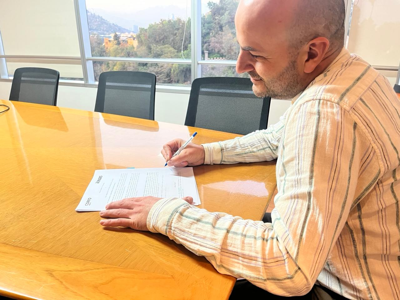 Firma MOU Brasil e INAC